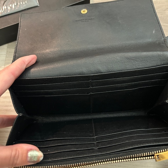 Saint Laurent black large soft leather wallet - Picture 7 of 12